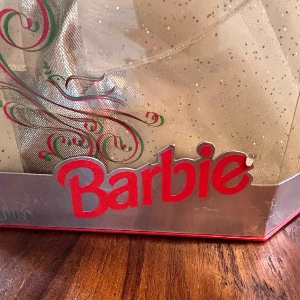 Mattel 1992 Happy Holidays Barbie Special Edition Silver Gown Vintage Doll 1429